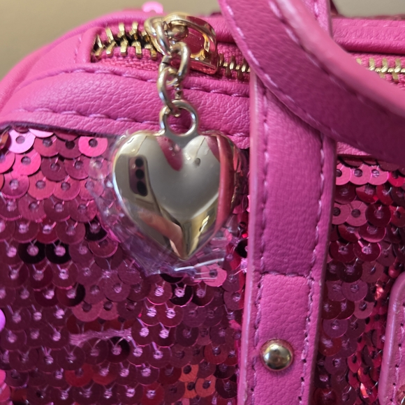 Juicy Couture Mini Barrell Fuchsia Sequin Crossbody Bag NWT - Picture 4 of 14